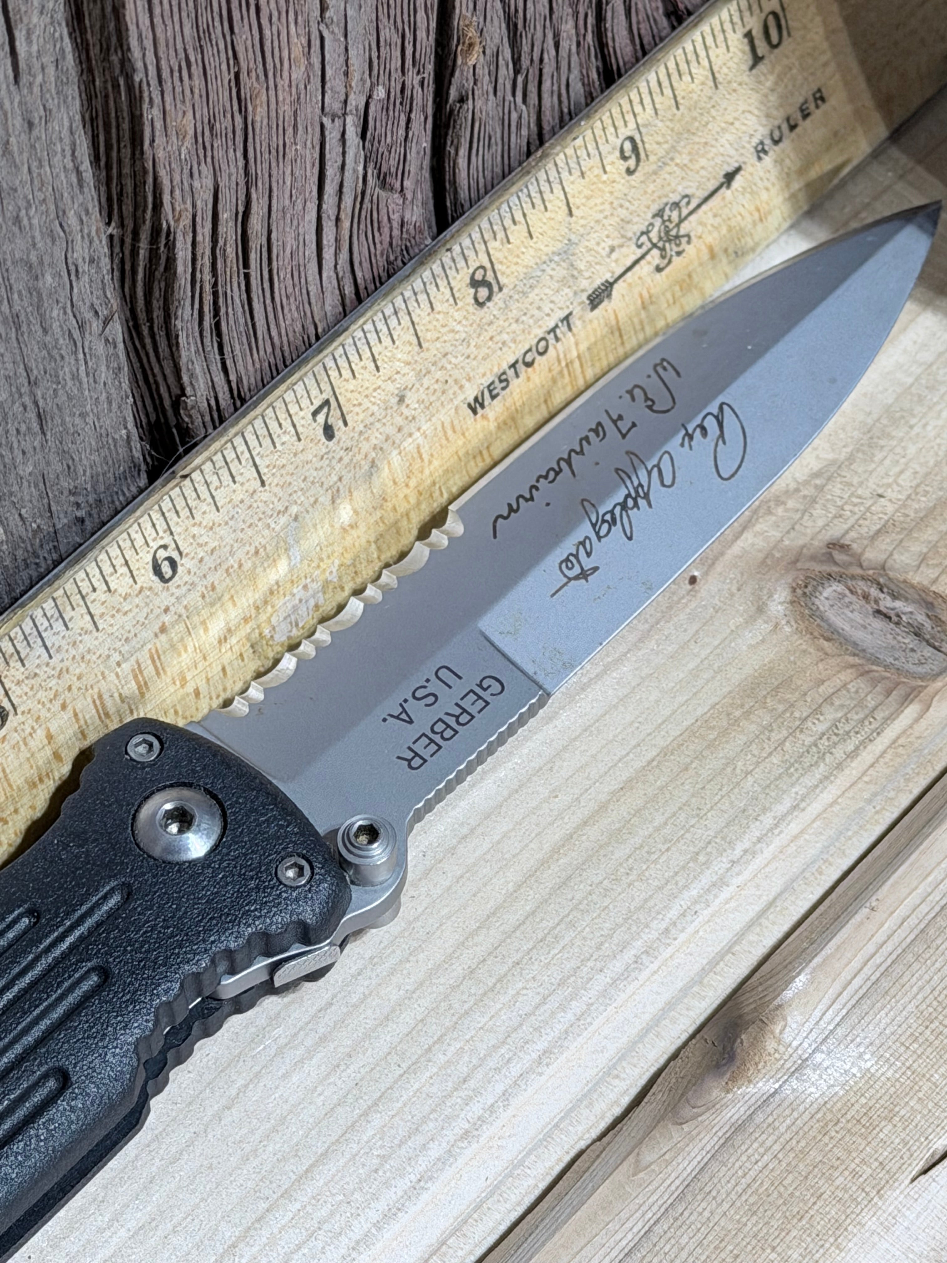 Gerber U.S.A. Applegate-Fairbairn Combat Folder w/Sheath