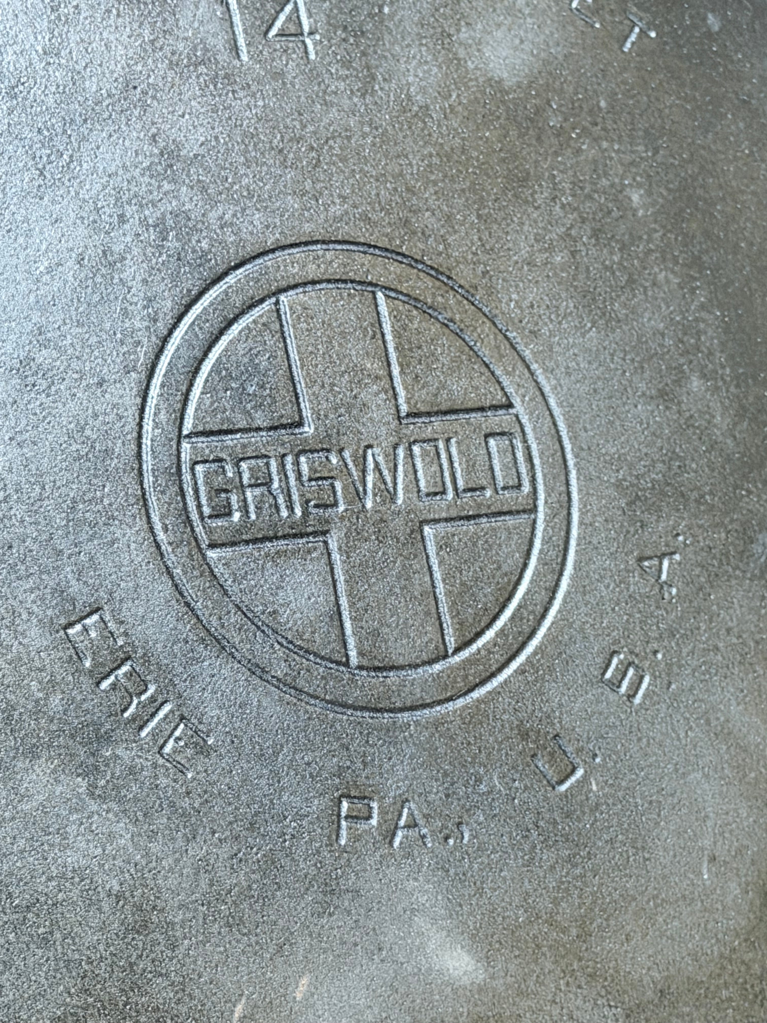 Griswold Cast Iron Skillet #14 Jumbo Frying Pan
