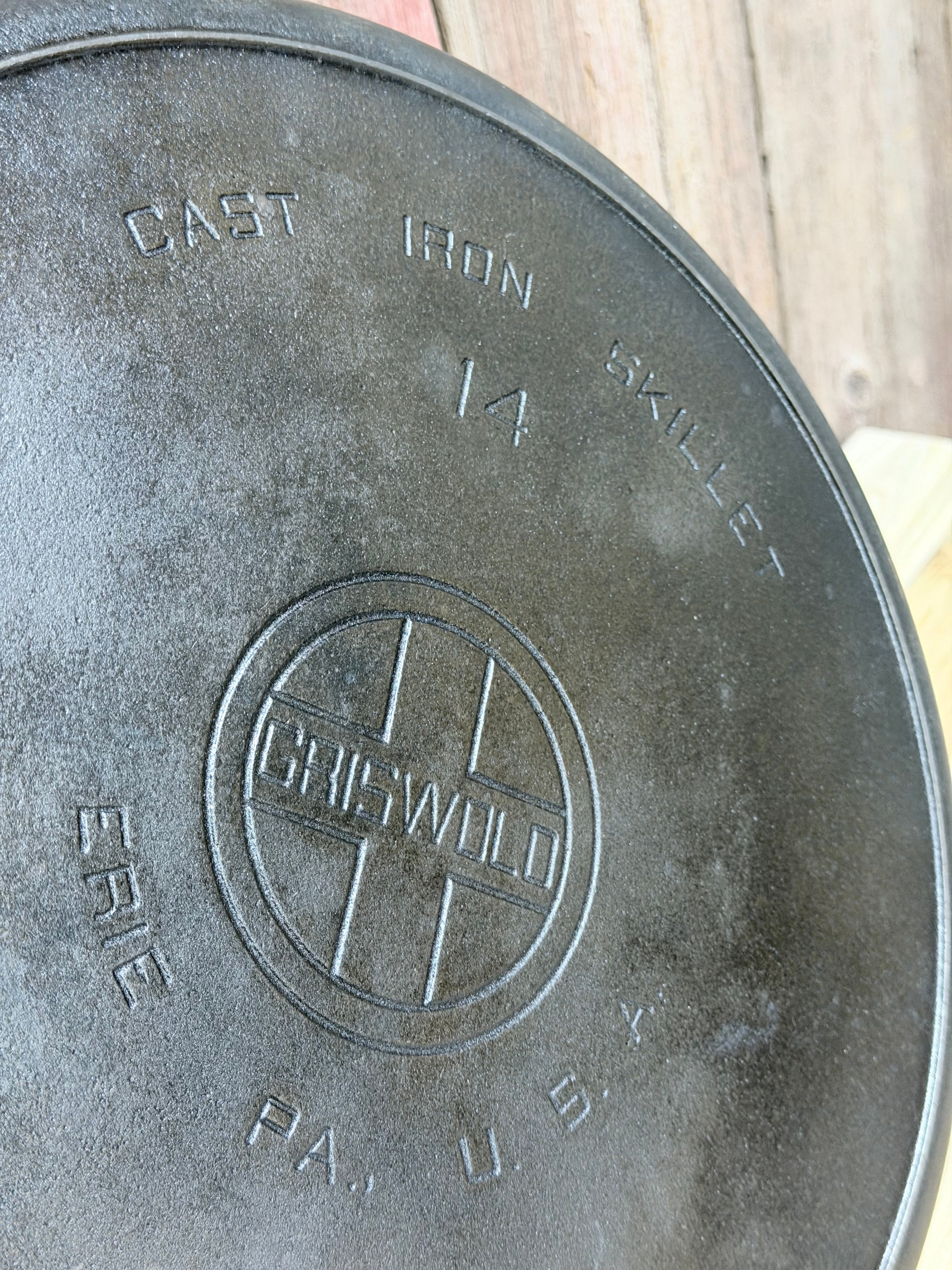 Griswold Cast Iron Skillet #14 Jumbo Frying Pan