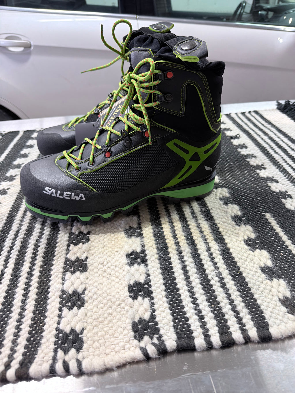 Salewa MS Vultur Vertical GTX. New in original box.